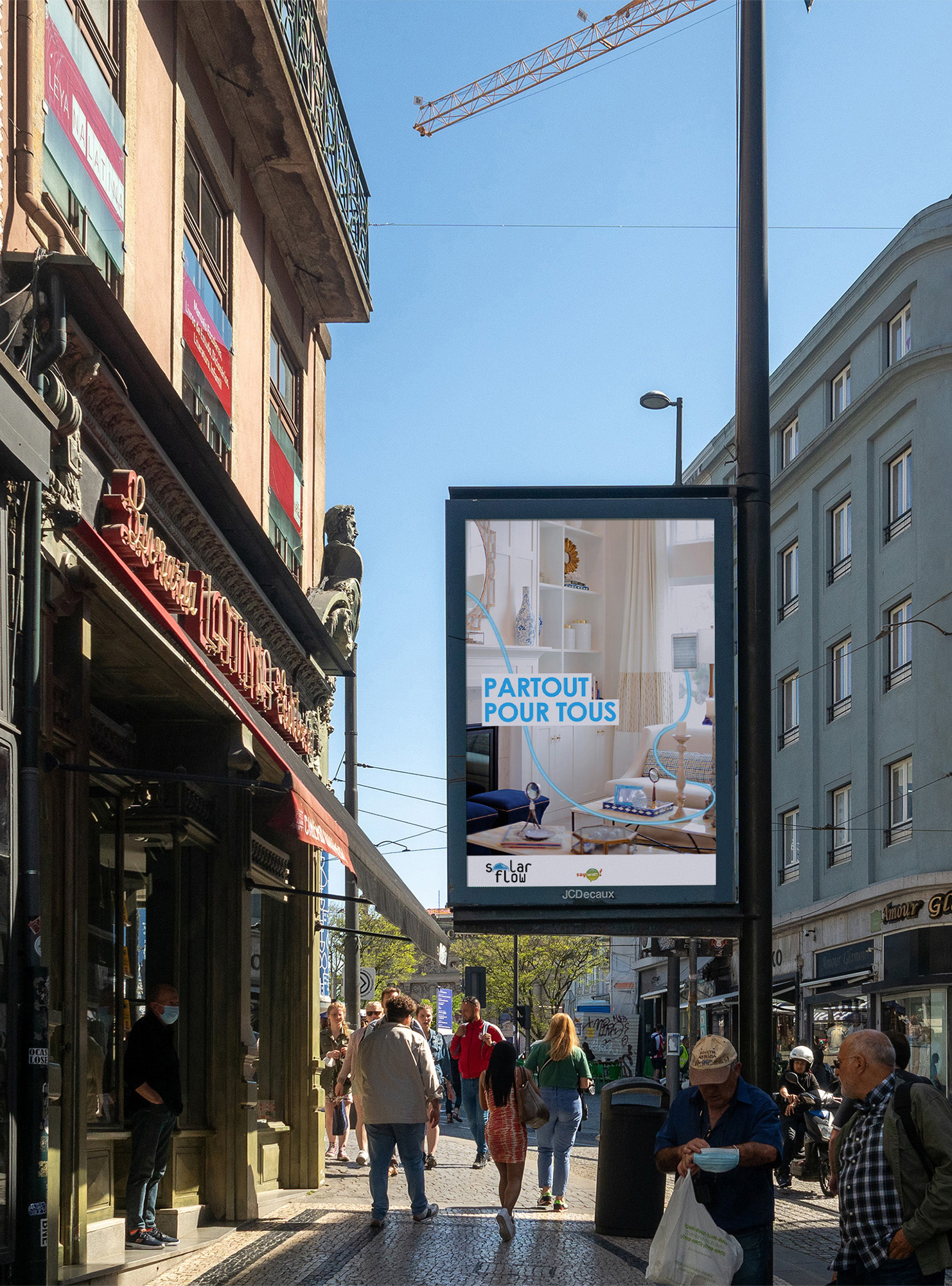 Mise en situation de la campagne publicitaire sur une affiche sucette en pleine rue.